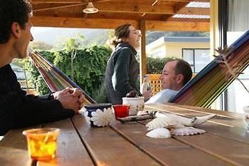 Sequoia Lodge Backpackers Picton Esterno foto