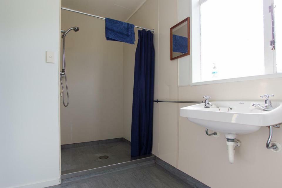 Sequoia Lodge Backpackers Picton Esterno foto